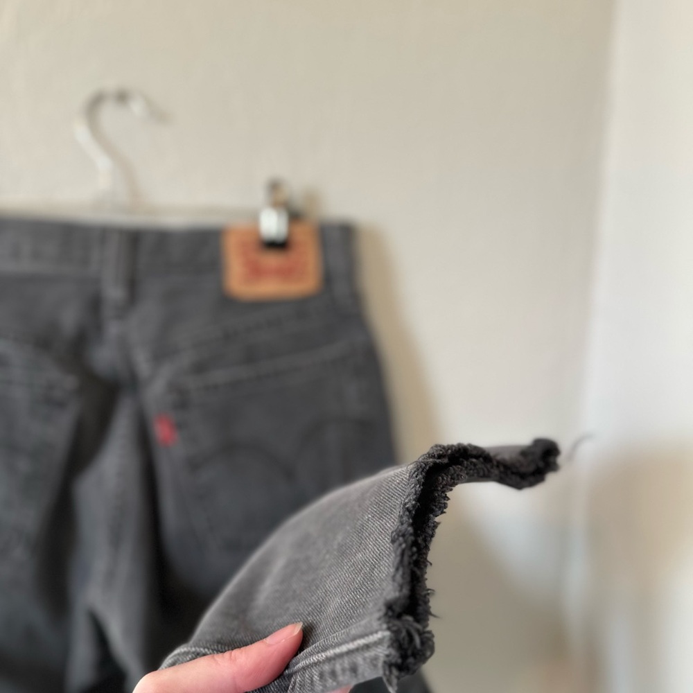 Levi's 501 Straight Leg Jeans - Picture 7 of 8
